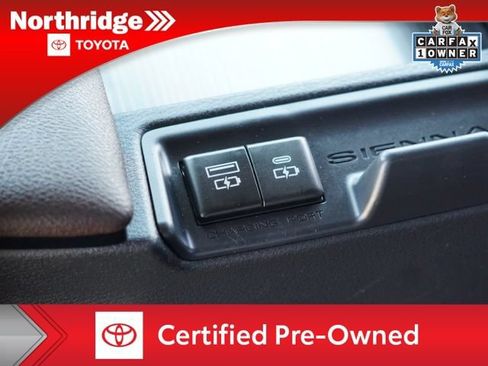 Certified 2024 Toyota Sienna Platinum FWD image 41
