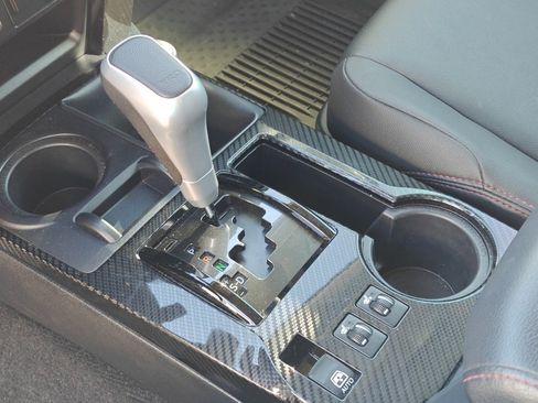 Used 2024 Toyota 4Runner TRD Off-Road Premium image 20