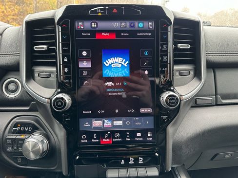 Used 2025 RAM 1500 Laramie image 20