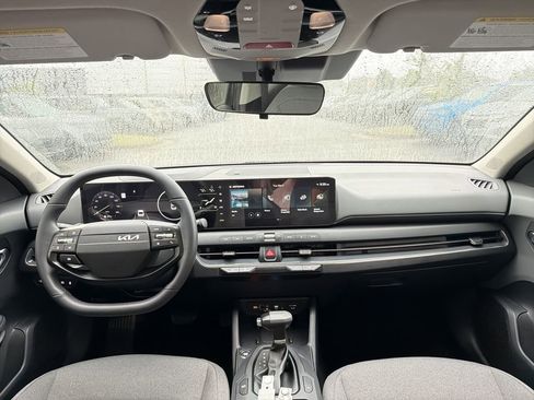 Used 2025 Kia K4 EX FWD image 19