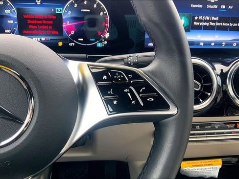 Used 2025 Mercedes-Benz GLA 250 4MATIC image 20