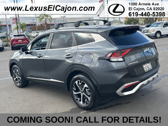 Used 2023 Kia Sportage EX AWD/4WD image 4