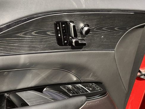 New 2025 Cadillac Lyriq Luxury image 20