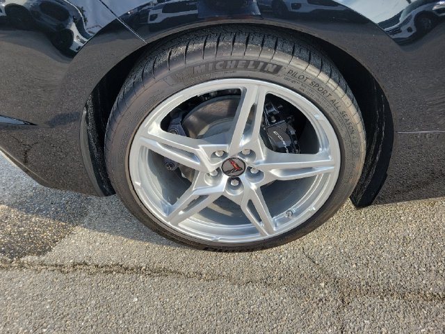 Used 2025 Chevrolet Corvette Stingray Preferred Conv w/ 2LT RWD image 9