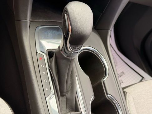 Used 2023 Chevrolet Equinox LS w/ LS Convenience Package image 13