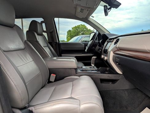 Used 2018 Toyota Tundra Limited image 25