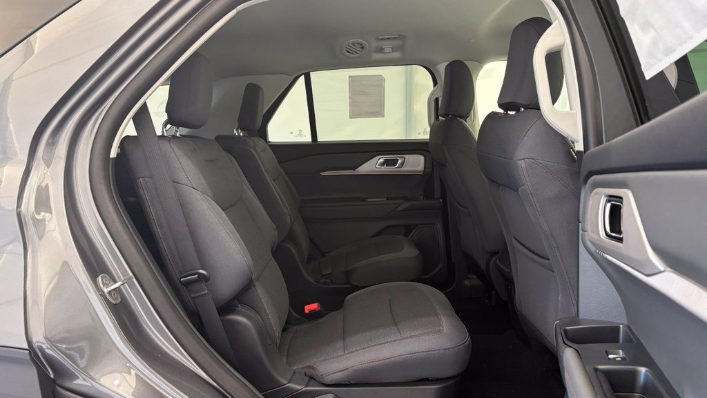 New 2026 Ford Explorer Active AWD/4WD image 31