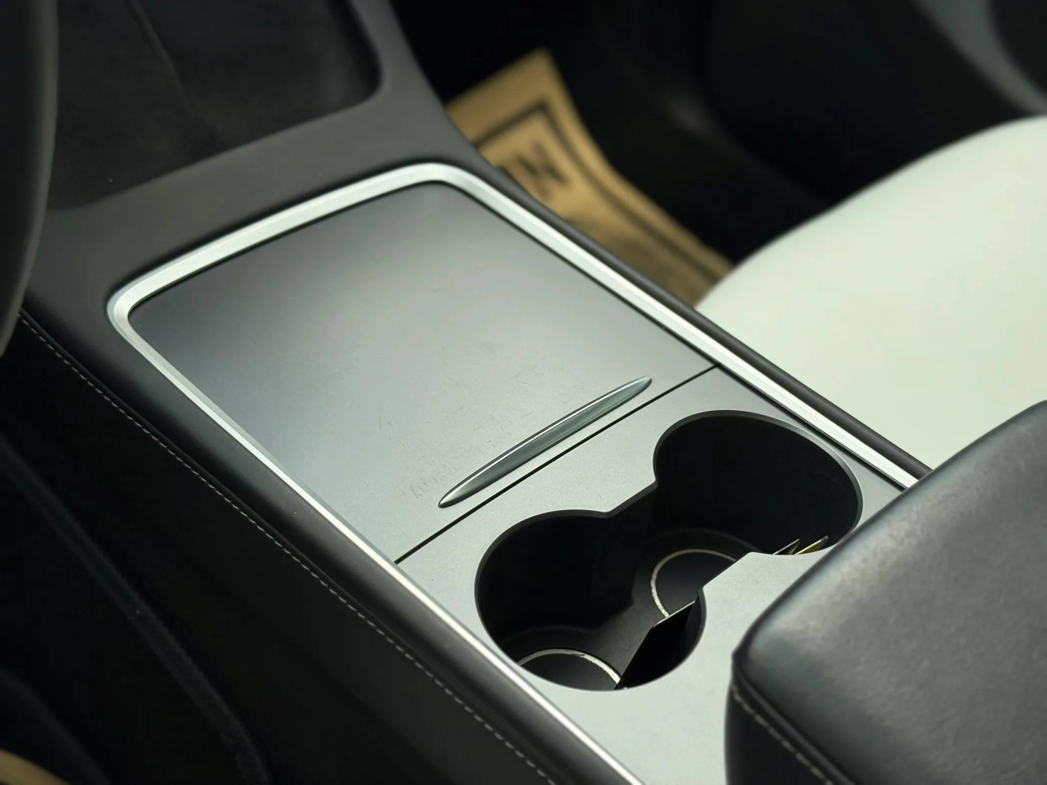 Used 2023 Tesla Model Y AWD image 15