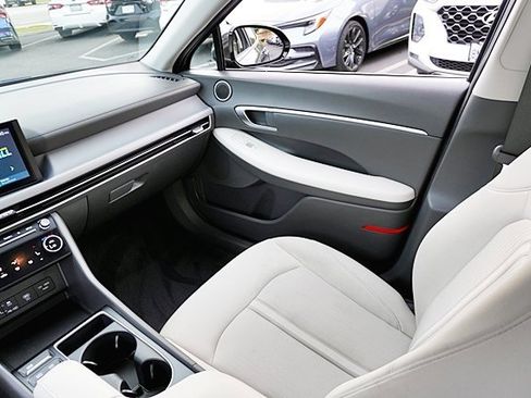 Certified 2024 Hyundai Sonata SEL image 21