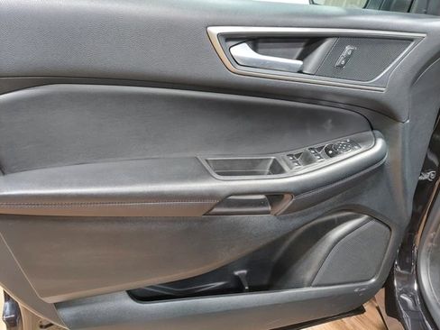 Used 2023 Ford Edge SEL image 37