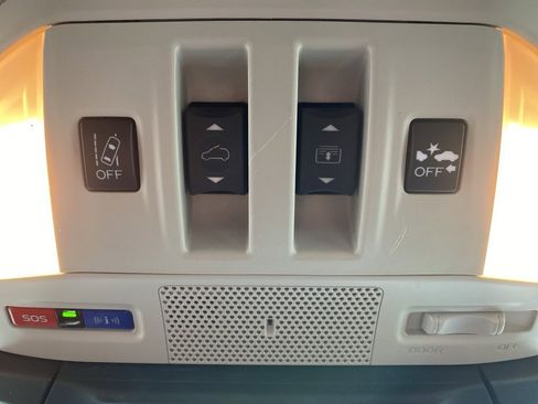 Used 2021 Subaru Ascent Limited w/ Technology Package image 25