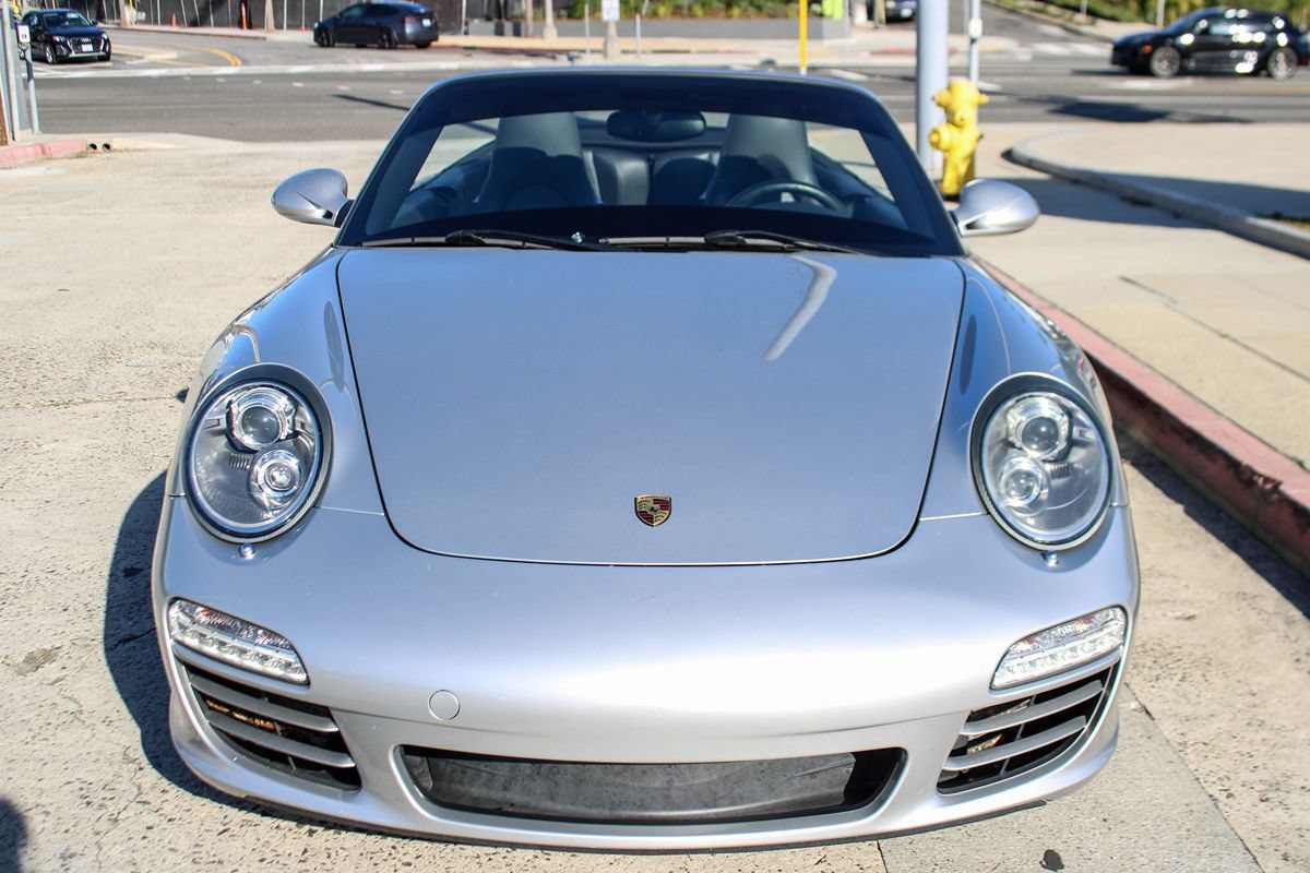 Used 2010 Porsche 911 Carrera S RWD image 9