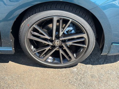 New 2026 Toyota Camry Hybrid FWD image 13