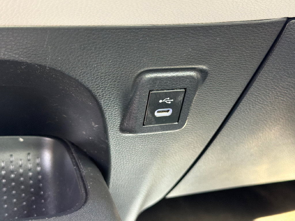 Used 2025 Toyota Corolla LE FWD image 29