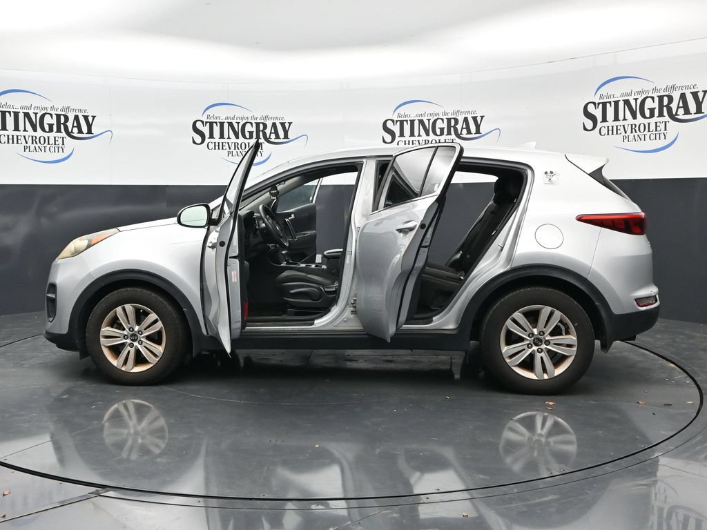 Used 2017 Kia Sportage LX FWD image 37