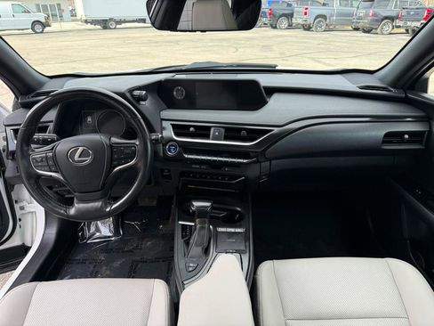 Used 2021 Lexus UX 250h w/ Premium Package image 17
