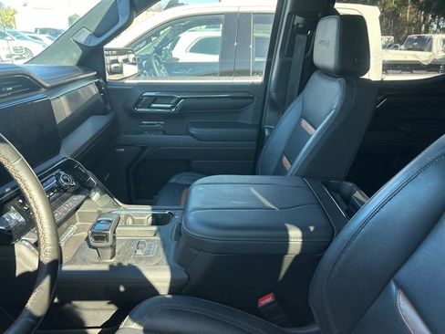 Used 2023 GMC Sierra 1500 AT4 w/ AT4 Premium Package image 8