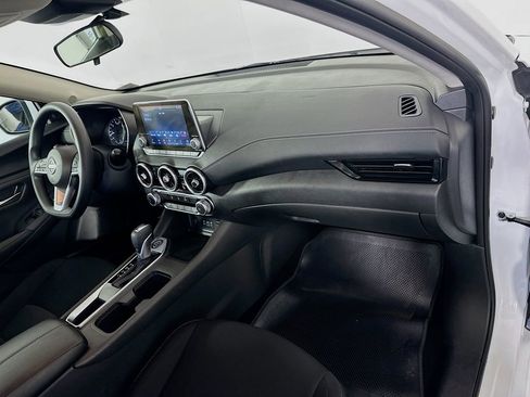 Used 2024 Nissan Sentra SV image 27