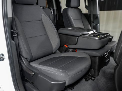 Used 2021 Chevrolet Silverado 2500 LT w/ Convenience Package image 30