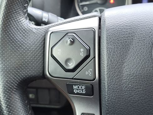 Used 2020 Toyota Tacoma SR5 RWD image 16