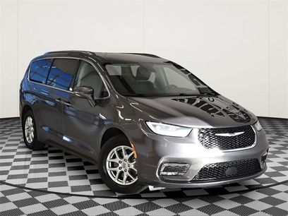 Used 2021 Chrysler Pacifica Touring-L
