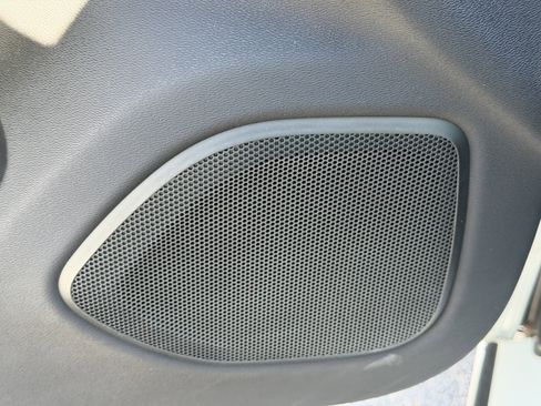 Certified 2022 Volvo S60 B5 Momentum w/ Premium Package image 17