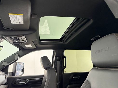 Used 2024 GMC Sierra 3500 AT4 w/ AT4 Premium Plus Package image 23