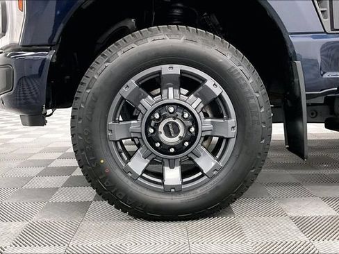 Used 2024 Ford F250 Lariat w/ Lariat Ultimate Package AWD/4WD image 9