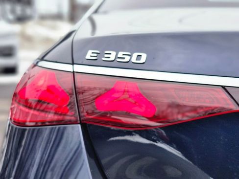 New 2026 Mercedes-Benz E 350 4MATIC Sedan image 9