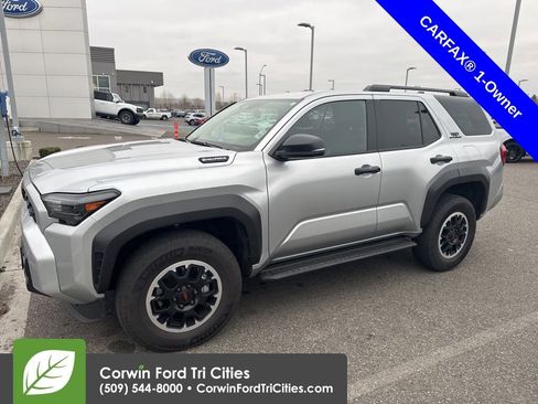 Used 2025 Toyota 4Runner TRD Off-Road image 4