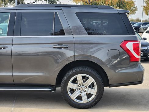 Used 2019 Ford Expedition XLT w/ Equipment Group 202A image 10