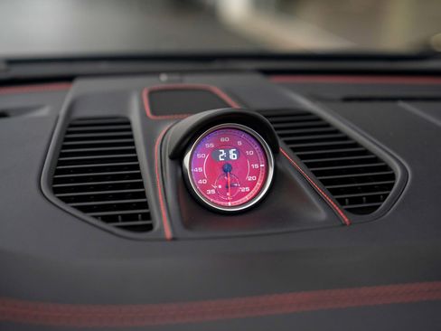 Used 2018 Porsche 911 Targa 4S image 21