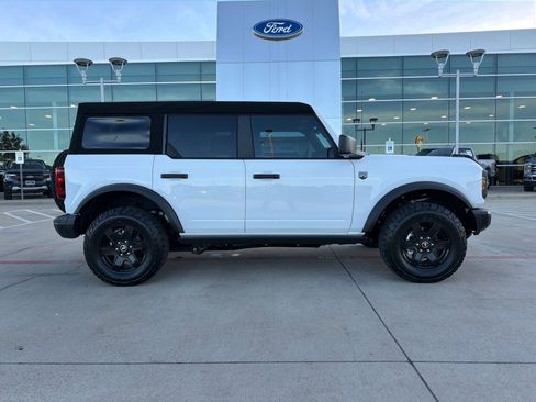 New 2025 Ford Bronco Big Bend w/ Black Diamond Package image 6