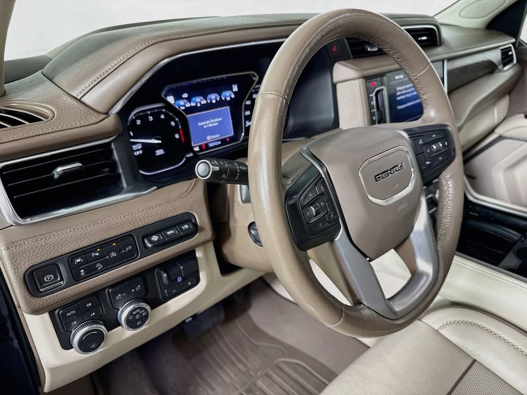 Used 2021 GMC Yukon Denali w/ Denali Ultimate Package AWD/4WD image 9