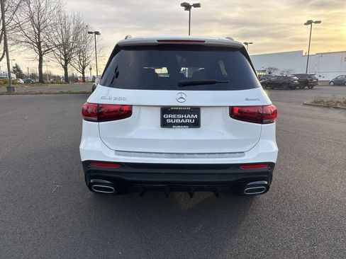 Used 2020 Mercedes-Benz GLB 250 GLB 250 w/ AMG Line image 6