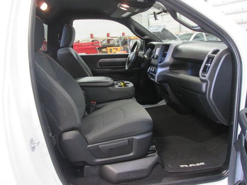 Used 2021 RAM 2500 Tradesman AWD/4WD image 23
