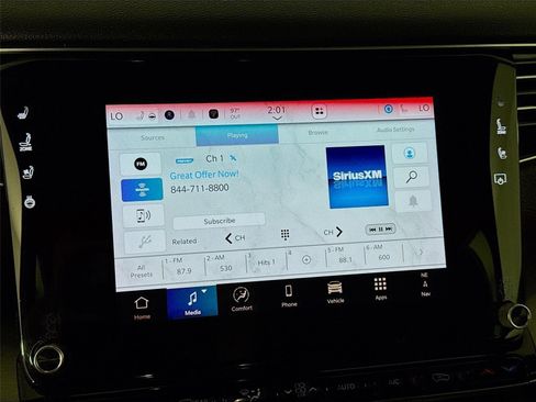 Used 2025 Jeep Wagoneer 2WD image 14
