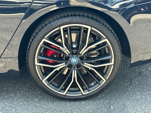 Used 2023 BMW 530e w/ M Sport Package RWD image 21