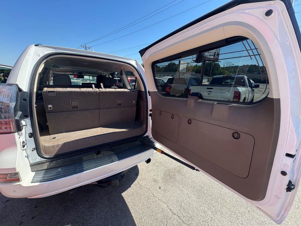 Used 2017 Lexus GX 460 Premium w/ Premium Package AWD/4WD image 28