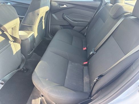 Used 2015 Ford Focus SE w/ Reverse Sensing Package image 10