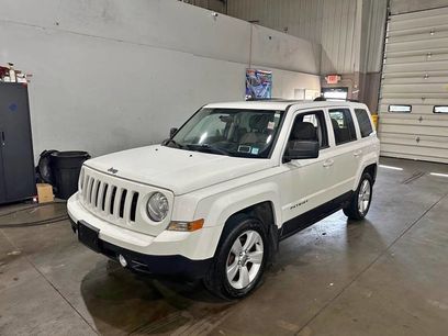 Used 2014 Jeep Patriot Latitude w/ Sun/Sound Group