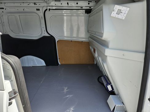 Used 2015 Ford Transit Connect XL image 12