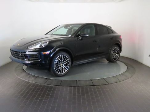 Certified 2023 Porsche Cayenne Coupe AWD/4WD image 1