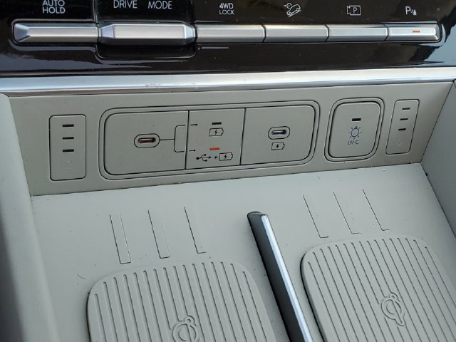 Certified 2025 Hyundai Santa Fe Calligraphy AWD/4WD image 30