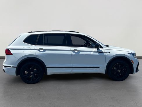 Certified 2024 Volkswagen Tiguan SE R-Line FWD image 6