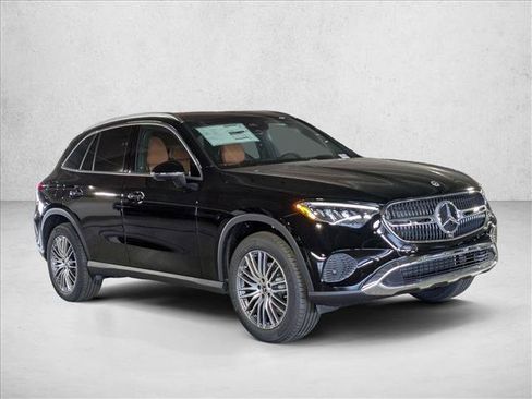 Used 2026 Mercedes-Benz GLC 300 image 7