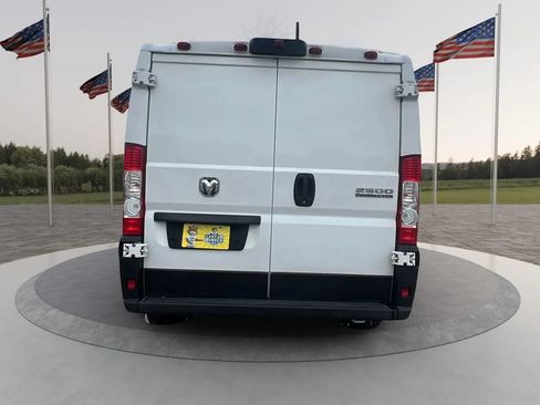 Used 2023 RAM ProMaster 2500 FWD image 8