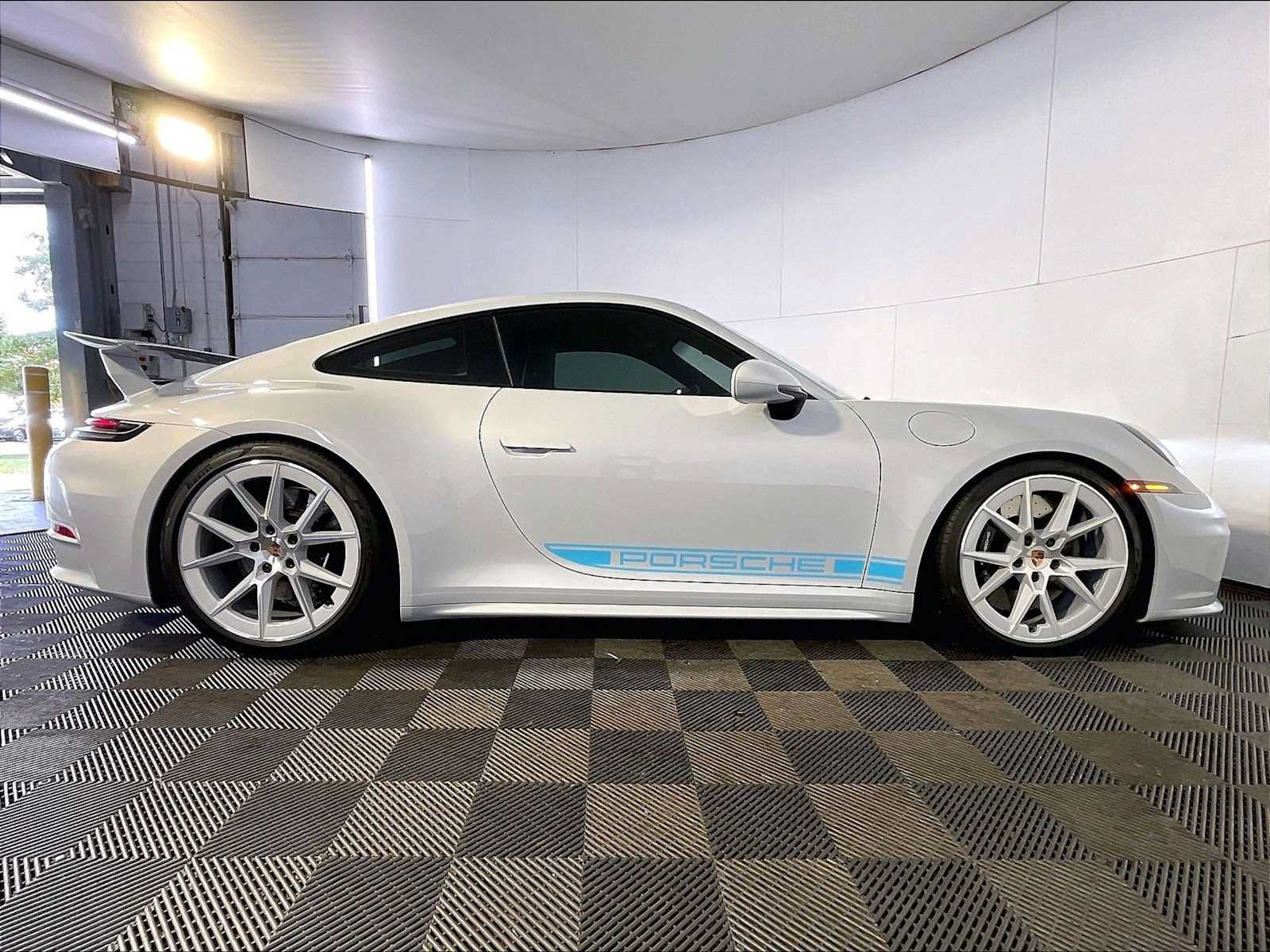 Certified 2026 Porsche 911 Carrera 4S AWD/4WD image 8