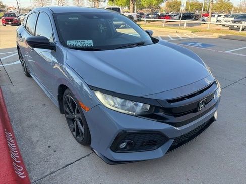 Used 2019 Honda Civic Sport image 3