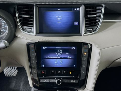 Used 2023 INFINITI QX50 Luxe AWD/4WD image 23